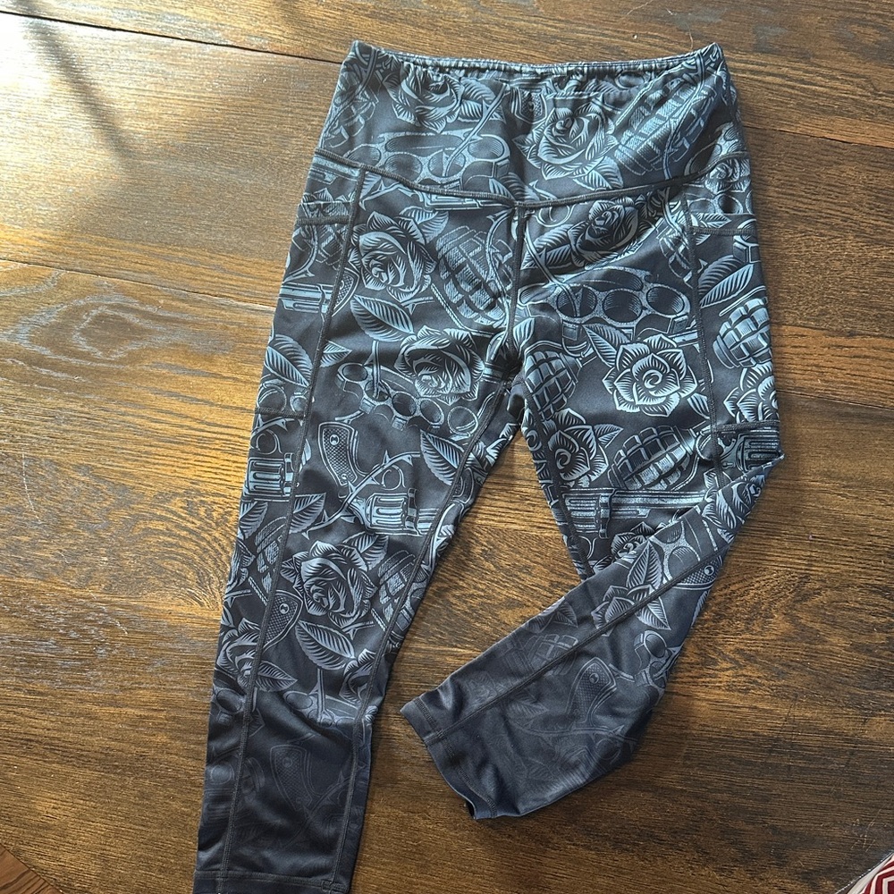 Constantly Varied Gear Dressed to Kill After Dark Capri Leggings